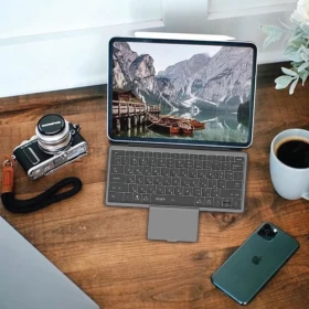 لوحة مفاتيح لاسلكية قابلة للطي من باوا مع لوحة لمس