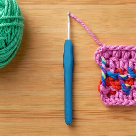 إبرة كروشيه أساسية من Handmayk -4mm